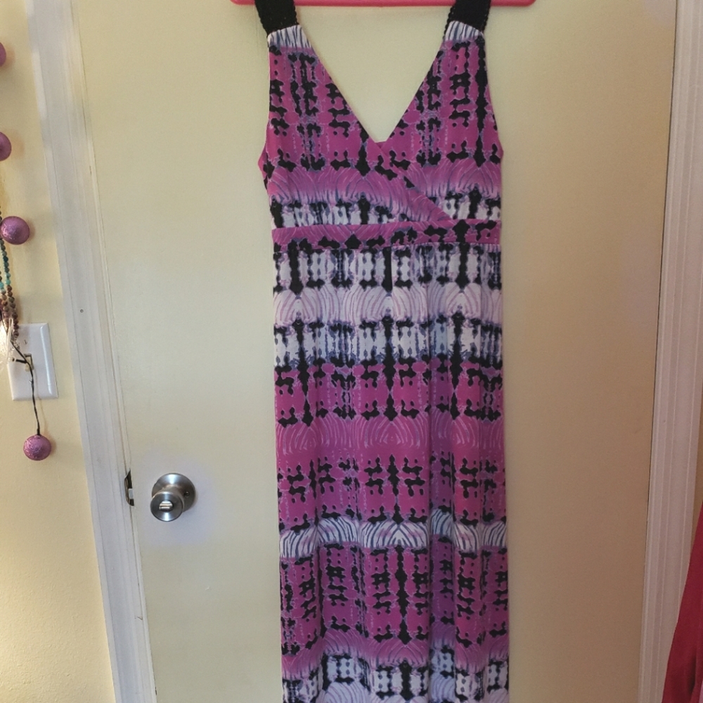 Super cute maxi dress by Faded Glory...Size M.